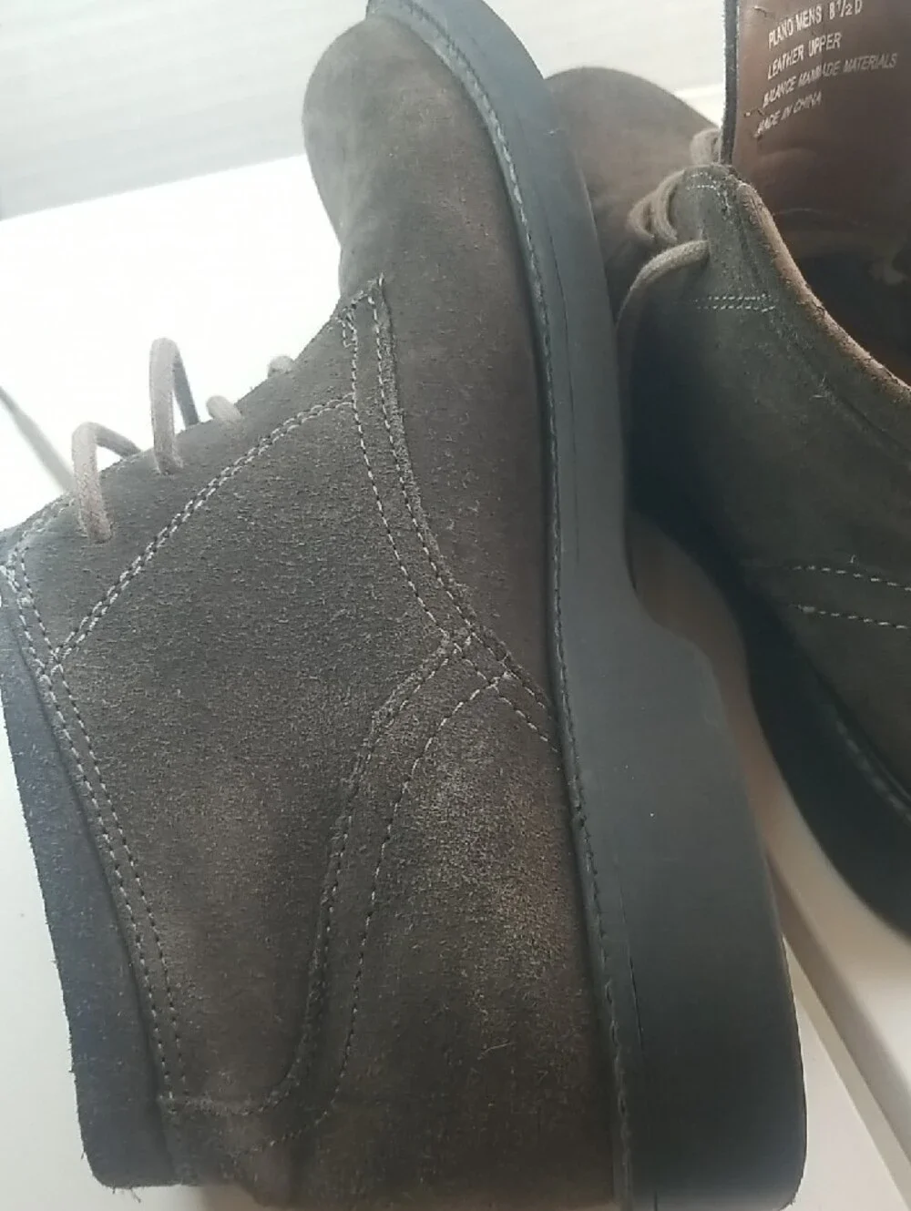 G.H. Bass & Co. Men's Dark Brown Suede Chukka Boots